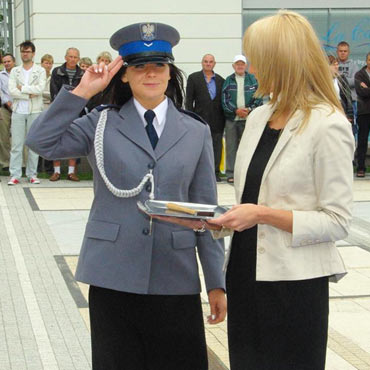 Policjantka z Mi�dzyzdroj�w najpopularniejszym dzielnicowym