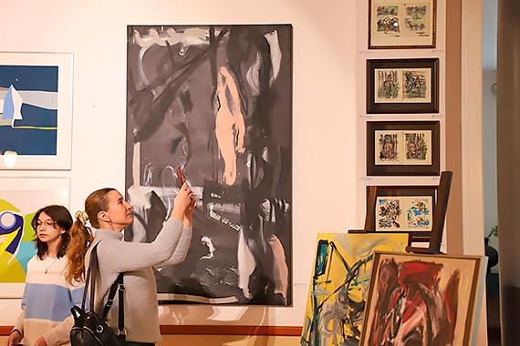 Wernisaż wystawy berlińskich artystów pt. „MMMM” w Międzynarodowym Domu Kultury w Międzyzdrojach