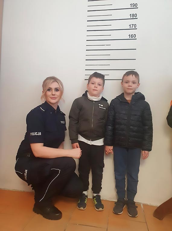 Wizyta przedszkolaków w Komendzie Powiatowej Policji w Kamieniu Pomorskim