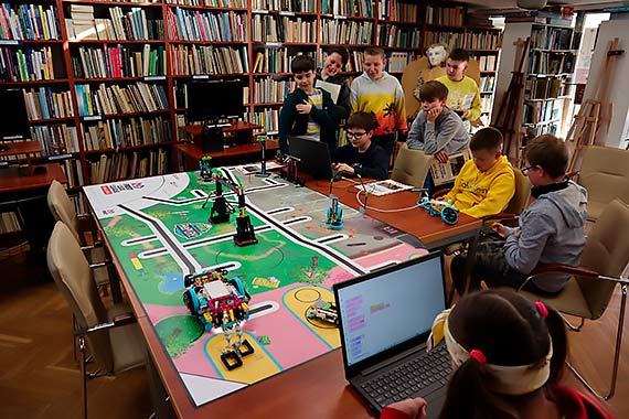 „RODZINA do zadań specjalnych”, „Międzyzdrojska Biblioteka Przyszłości” - dofinansowania dla Międzyzdrojskiego Stowarzyszenia „Rodzina” z „Programu Społecznik na lata 2022-2024”