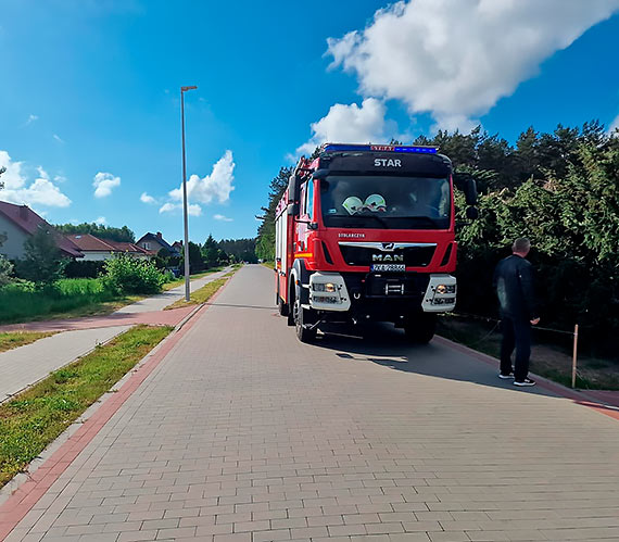 Czad ulatnia si w domku jednorodzinnym - z pomoca ruszyli straacy z OSP wierzno