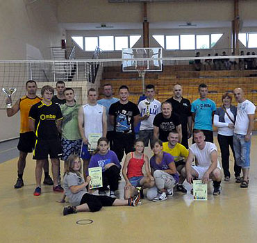 Dru�yna Diablo zwyci�y�a w Turnieju Siatkarskim o Puchar Dyrektora Kadeku 