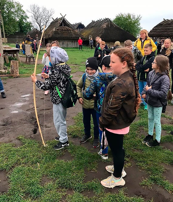 Warsztaty historyczne w skansenie Vikingów