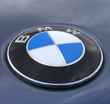 Kamie� Pomorski: Ojciec z synem upozorowali kradzie� BMW wartego 100 tys. z�otych