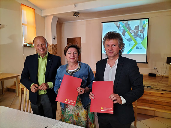 Edukacja dla rodowiska Brana oze wsppracuje z uczelni wys