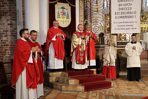 Jubileusz 50-lecia diecezji i 30-lecia metropolii szczecińsko-kamieńskiej