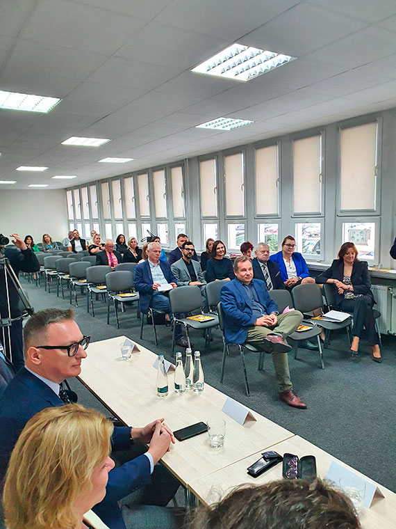 Usługi społeczne jako wspólny obszar polityki i ekonomii lokalnej – VII Gryfickie Forum Społeczno-Gospodarcze