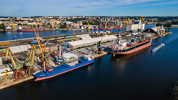 Po trzech kwartałach 2022 - porty Szczecin i Świnoujście z dodatnim wynikiem operacyjnym
