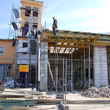 Golczewo: W pa�dzierniku wprowadz� si� do odnowionej remizy
