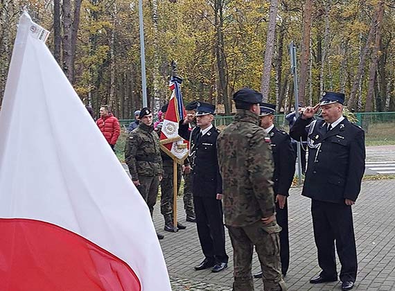 Straacy z OSP Dziwnw uczcili wito Niepodlegoci Polski