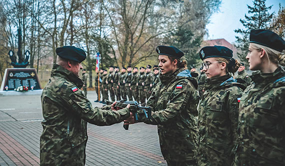Kobiety id w kamasze. Rozpoczy szkolenie w Dziwnowie