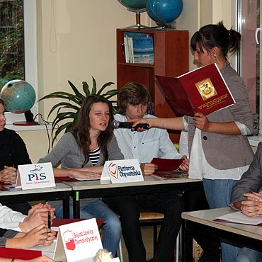 Debata przedwyborcza w dziwnowskim liceum