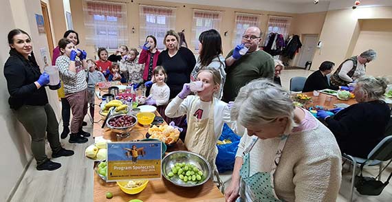 Rodzinne warsztaty kulinarne „Nie marnujemy żywności” – młodzieżowe sałatki i zdrowe przekąski” w Wapnicy