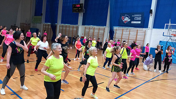 Zumba Maraton z Okazji Dnia Kobiet w Międzyzdrojach