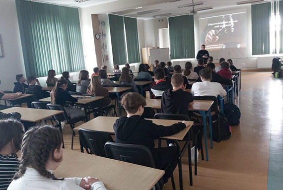 Spotkania z uczniami szk powiatu kamieskiego w ramach kontynuacji dziaa profilaktycznych „Porozmawiajmy o zdrowiu i nowych zagroeniach”