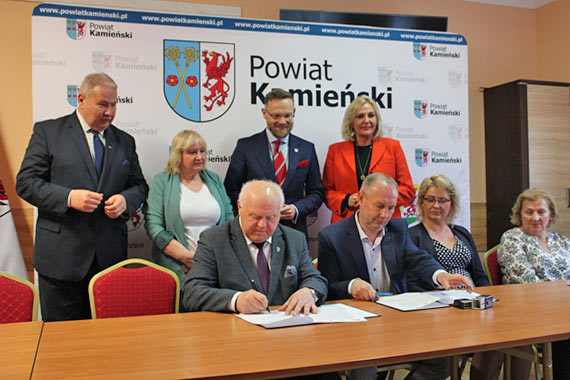 Ruszy przebudowa drogi powiatowej na odcinku Laska-Recaw