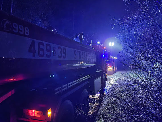 W Karnocicach płonął domek letniskowy. Szybka reakcja mieszkańców i sąsiadów uratowała obiekt