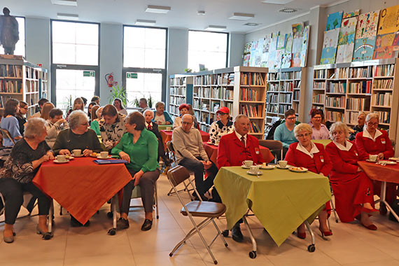 Wieczór poezji pt. „Nic dwa razy” w międzyzdrojskiej bibliotece