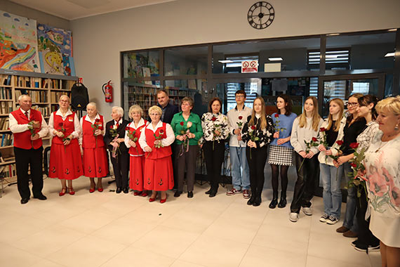 Wieczór poezji pt. „Nic dwa razy” w międzyzdrojskiej bibliotece