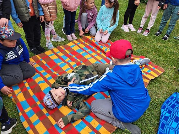 Odbyy si warsztaty edukacyjne z udziaem straakw i pierwszakw z Wolina