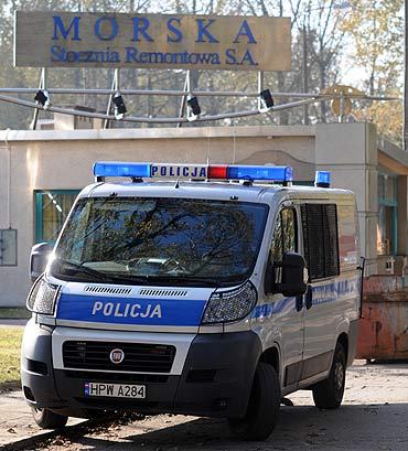 Pot�ny wybuch zbiornika w stoczni powybija� szyby