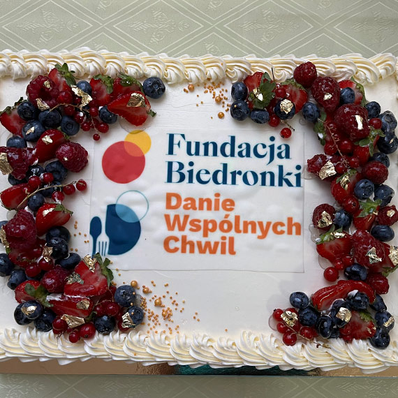 Danie Wspólnych Chwil: Spotkanie Seniorów z Fundacją Biedronka