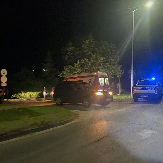 Bójka przy ogrodach działkowych w Międzyzdrojach: mężczyzna z urazem głowy przewieziony do szpitala