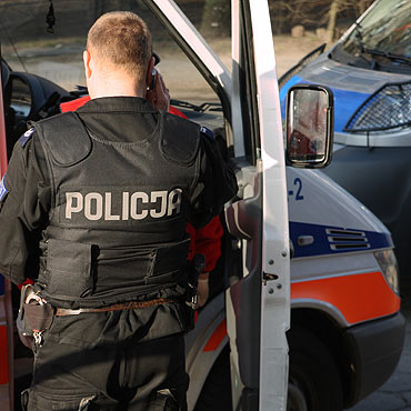 Zbieg� z miejsca wypadku zostawiaj�c rannych pasa�er�w 