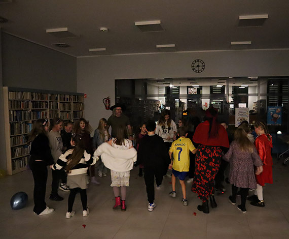 Bal Andrzejkowy w międzyzdrojskiej bibliotece