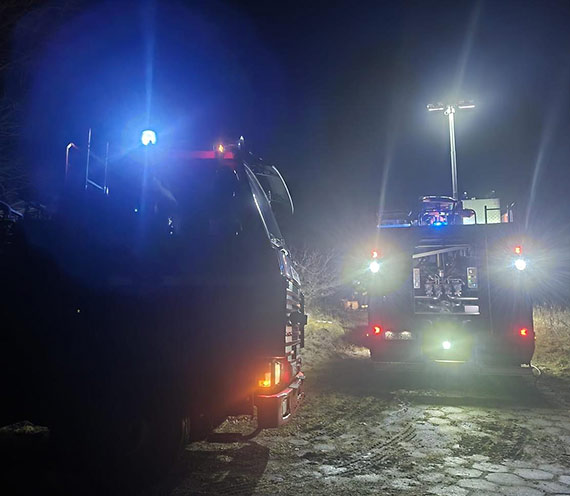 OSP Wolin ponownie zmaga się z pożarem w Mokrzycy Małej