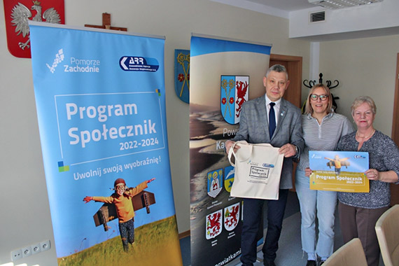 Podpisano umowy na inicjatywy z Programu Społecznik