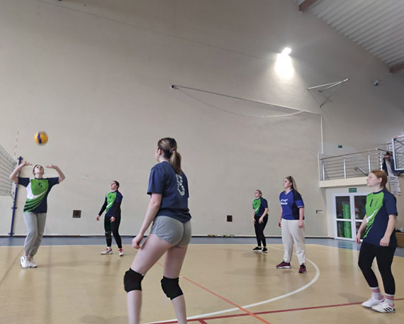 Udane Mistrzostwa Powiatu Kamieńskiego w Piłce Siatkowej w ramach Licealiady 2023/2024