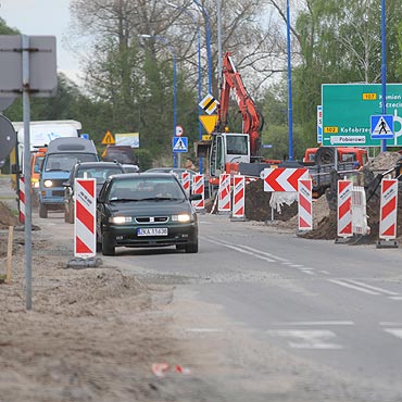Urz�dnicy: Inwestycja przebudowy drogi 107 Kamie� Pomorski - Dziwn�wek nie jest zagro�ona