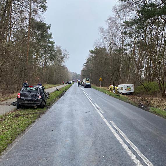 Wypadek na odcinku Dziwnów - Dziwnówek. Pierwsza pomoc od bohaterów po służbie