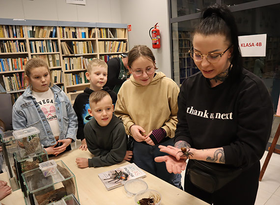 Nocny Dzień Wagarowicza w międzyzdrojskiej bibliotece