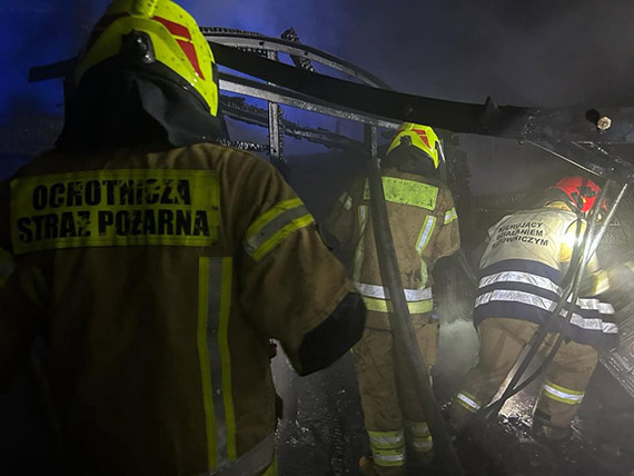 Poar budynku letniskowego w Zastaniu