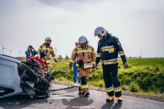 Wypadek midzy Recawiem i Stepnic - droga zablokowana