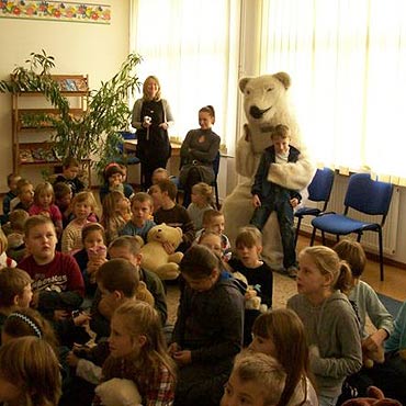 Kamie� Pomorski: Dzie� Pluszowego Misia w Bibliotece dla Dzieci