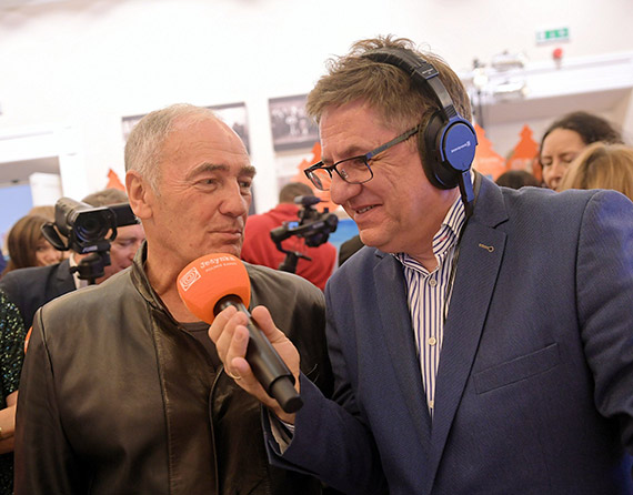 Serdecznie zapraszamy w Ramach Programu BLISKO na Spotkania AUTORSKIE Z NASZYM WIELKIM PRZYJACIELEM – ROMANEM CZEJARKIEM - redaktorem radiowej Jedynki, autorem wielu książek