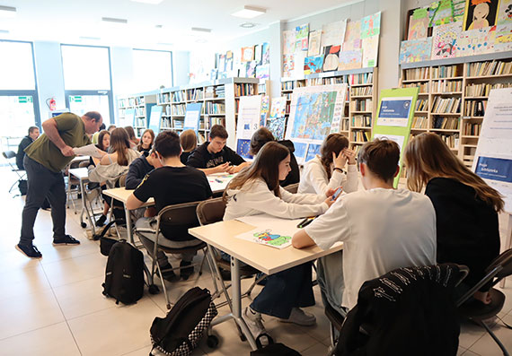 Unia Europejska i my – lekcja biblioteczna w ramach projektu „Moja biblioteka – przestrzeń wiedzy i rozmowy o Unii Europejskiej”