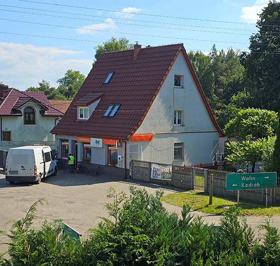 Defibrylator zakupiony i zamontowany w Ładzinie