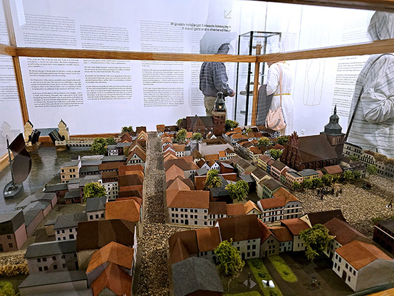 „Wolin – więcej niż legenda” - nowa wystawa w Muzeum im. Andrzeja Kaubego otwarta!