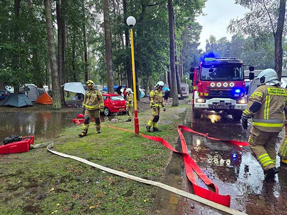 OSP Kołczewo, zalane pole namiotowe
