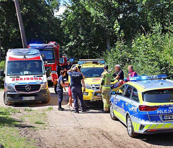 Czerwona flaga i kolejna akcja ratownicza na niestrzeżonej plaży w Międzyzdrojach