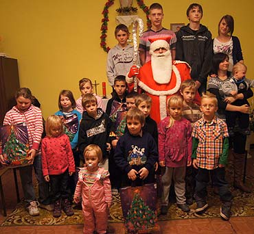Do Mokrzycy dotar� �wi�ty Miko�aj