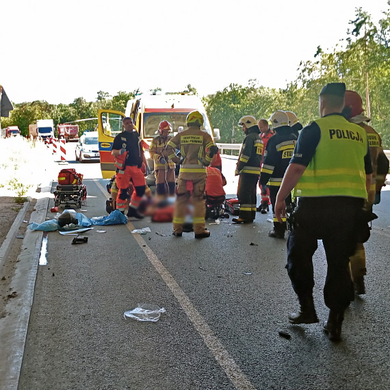Wypadek na DK3: 50-letni motocyklista zderzył się z ciężarówką przed Międzyzdrojami