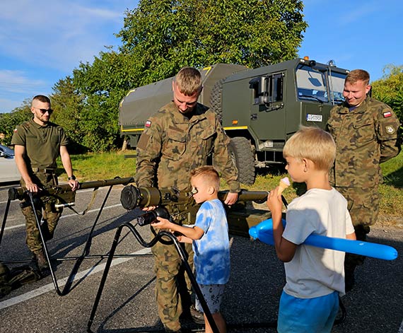 Dzień Sąsiada w Wapnicy – Rodzinny Piknik nad Jeziorem Turkusowym. Zobacz fotogalerię!