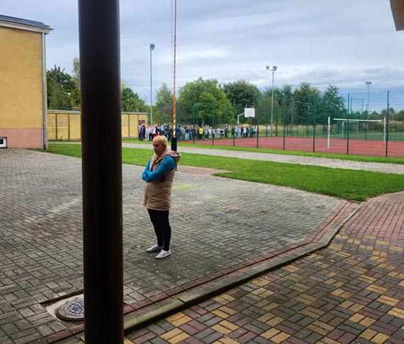 Próbna ewakuacja uczniów i personelu SP w Kołczewie
