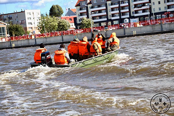 Operacja „Feniks”. Terytorialsi wspierają mieszkańców, ci odpłacają się życzliwością