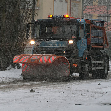 Powiat: Zima bez �niegu. S� oszcz�dno�ci na od�nie�aniu